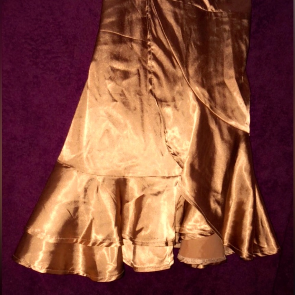 ⭐️ FASHION NOVA ⭐️ - Picture 3 of 4